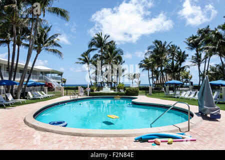 Delray Beach Florida, Wright by the Sea, Hotel, alt, Palmen, Poolbereich, FL150414004 Stockfoto