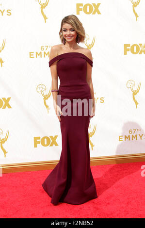 Los Angeles, Kalifornien. 20. Sep, 2015. Sarah Hyland besucht der 67. Annual Primetime Emmy Awards am Microsoft-Theater am 20. September 2015 in Los Angeles, Kalifornien. / Picture Alliance © Dpa/Alamy Live-Nachrichten Stockfoto
