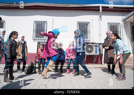 Türkei, KILIS: Eine Unicef-Schule sorgt für mehr als 1000 syrische Flüchtlingskinder. Sie werden in zwei Schichten unterrichtet. Stockfoto