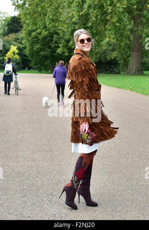 Blogger Sofie Valkiers Ankunft in dem Burberry Laufsteg zeigen während der London Fashion Week - 21. September 2015 - Foto: Start-und Landebahn Manhattan/Celine Gaille *** für nur zur redaktionellen Nutzung *** Stockfoto