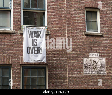 auf einem Amsterdamer Haus mit ruhigen Text markieren Stockfoto