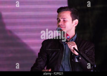 Moskau, Russland. 20. September 2015. Politiker Ilya Yashin spricht auf einer Kundgebung. Eine Kundgebung der russischen Opposition für die Demokratie. Moskauer Stadtgebiet Marino Credit: Oleg Kozyrev/Alamy Live News Stockfoto