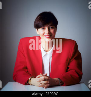 Lächelnde junge Geschäftsfrau Porträt Stockfoto