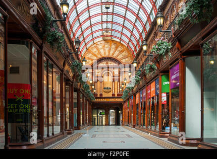 Zentralen Arcade einen Edwardian (1906) einkaufen arcade in Newcastle Upon Tyne, Tyne and Wear, England, UK Stockfoto