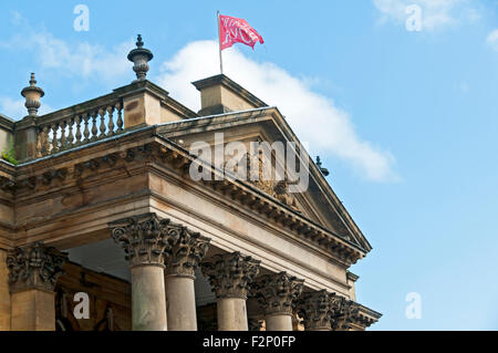 Das Theatre Royal Gebäude (John und Benjamin Green 1837), Grey Street, Newcastle upon Tyne, Tyne and Wear, England, UK. Stockfoto