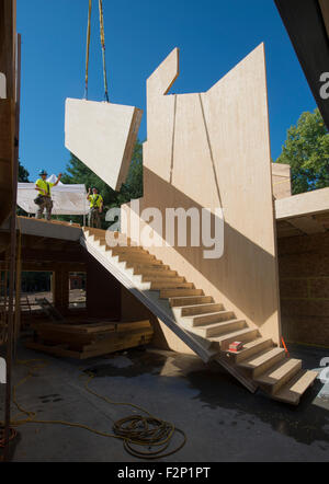 LEED Platin Common Ground High School Gebäude.  15.000 qm große Gebäude errichtet in Gremien außerhalb des Standorts. Stockfoto