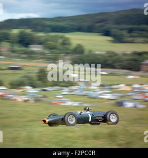 Graham Hill in seinem BRM Stockfoto