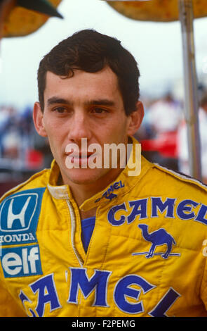 Ayrton Senna racing für Lotus Honda 1987 Stockfoto