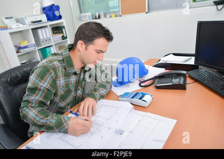 Notizen auf Hauspläne Architekt Stockfoto