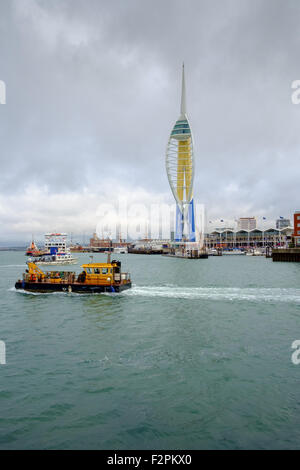 Neu lackiert Spinnaker Tower umbenannt Emirates Spinnaker Tower Stockfoto