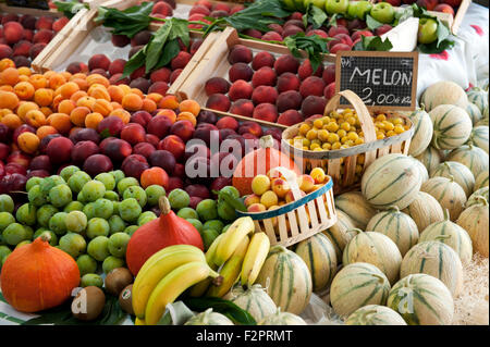 Gemüse Marktstand in Carpentras Departement Vaucluse Provence Süd-Frankreich-Europa Stockfoto