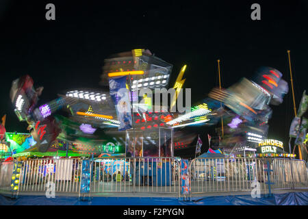 Hutchinson, Kansas. 18.09.2015 reitet auf halbem Weg Karneval Belustigung an Kansas State Fair in Hutchinson. Stockfoto