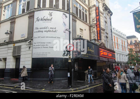 London, UK, 22. September 2015, die Windmühle Theater Soho, jetzt war die Windmühle Internationa Great Windmill Street, London seit vielen Jahren eine Vielzahl und Revue-Theater. Adresse 17-19 großen Windmühle St, London W1D 7JZ Stockfoto