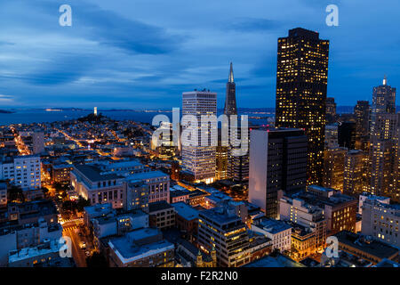 San Francisco downtown Stadtbild und Bucht bei Nacht Stockfoto