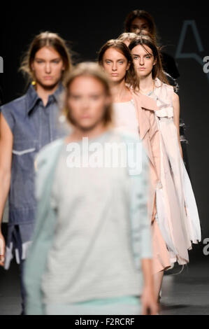 Azabala Modenschau während der Mercedes-Benz Fashion Week in Madrid Frühjahr/Sommer 2016. 21. September 2015. / picture Alliance Stockfoto