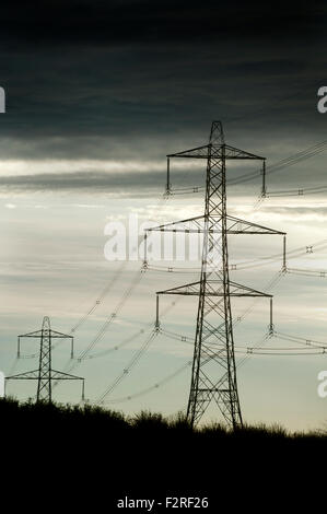 Snowdonia-Nationalpark, Wales, UK. 23. September 2015. Pläne werden alle Strom Kabel unterirdisch zu legen und zu verlieren, die Masten im Snowdonia National Park, Nord-Wales gemacht. Die geschätzten Kosten wären rund 9 Millionen Pfund pro Pylon. Bildnachweis: roger tiley/Alamy Live-Nachrichten Stockfoto