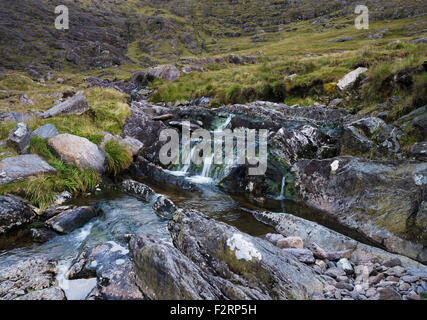 Bergbach auf Hungry HIll in die Caha Berge von Beara, County Cork Stockfoto