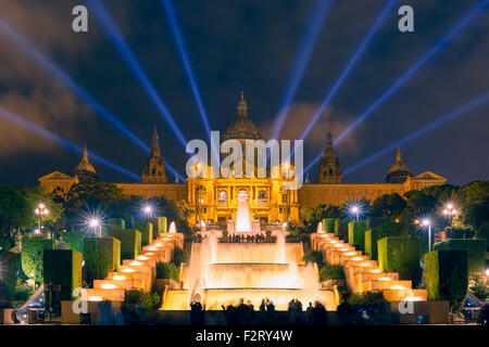 Licht-Show und Brunnen, Placa Espanya, Barcelona Stockfoto