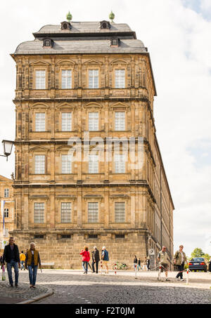 BAMBERG, Deutschland - 4 SEPTEMBER: Touristen in Neue Residenz in Bamberg, Deutschland am 4. September 2015. T Stockfoto