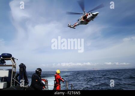 Spanisch Seerettung Helikopter-Training Stockfoto