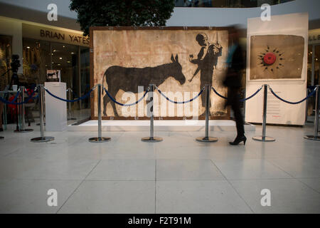 Banksy Graffiti auf dem Display vor versteigert in Los Angeles Stockfoto