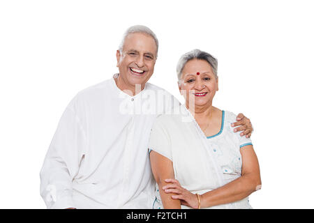 2 indische Senior heiratete paar sitzen Stockfoto