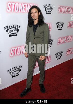 Los Angeles, CA, USA. 23. Sep, 2015. Jonny Beauchamp im Ankunftsbereich für STONEWALL Premiere, Pacific Design Center, Los Angeles, CA 23. September 2015. Bildnachweis: Dee Cercone/Everett Collection/Alamy Live-Nachrichten Stockfoto