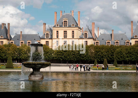 Le Grand Parterre - die Gärten des Chateau de Fontainebleau Palast Stockfoto