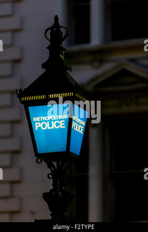 England London uk Polizei Lampe blaue Lampe Post post Stockfoto