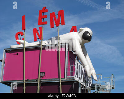 Alle-2007, jeder denkt immer, dass sie von Stefan Sagmeister-USA, rechts, sind L'Air des Geants, der Riesen-Luft, Ausstellung Stockfoto