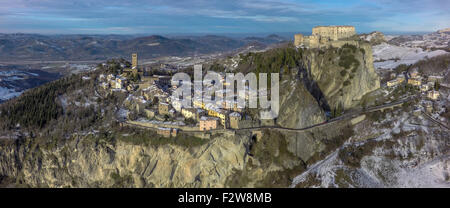 Festung von San Leo, Dorf auf felsigen Hügel Emilia Romagna Italien Stockfoto