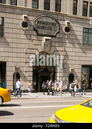 Bergdorf Goodman Department Store auf der Fifth Avenue, New York Stockfoto