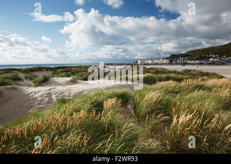 Sanddünen am Strand von Barmouth. Snowdonia-Nationalpark. Gwnedd. Wales. VEREINIGTES KÖNIGREICH. Stockfoto