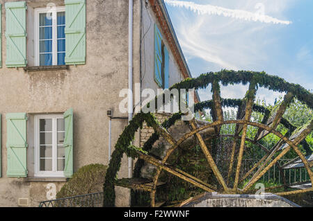 Einer von mehreren Wasserrädern in L'Isle-Sur-la-Sorgue, Frankreich Stockfoto