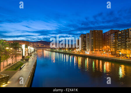Paseo Abandoibarra, Bilbao, Vizcaya, Baskenland, Baskenland, Spanien, Europa Stockfoto