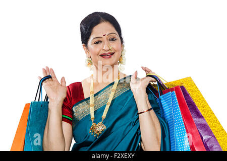 1 indische Diwali in Marathi Erwachsene Frau Shopping Stockfoto