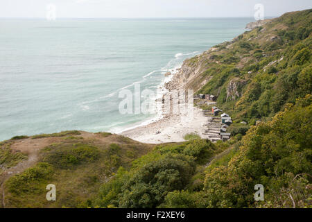 Strand Hütten kleine Bucht Kirche Ope Cove, Isle of Portland, Dorset, England Stockfoto