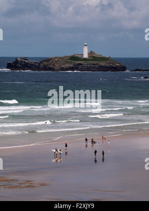 Gwithian Strand mit Godrevy Leuchtturm, Cornwall, UK Stockfoto