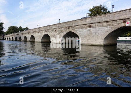 Clopton Brücke Stratford-Upon-Avon- Stockfoto