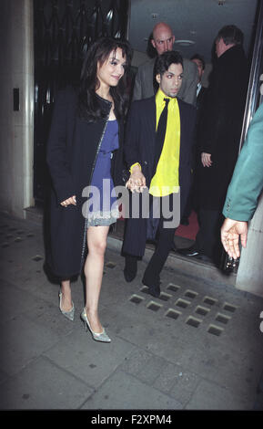 Prinz und neu verheiratet Frau Mayte Garcia London 1997 4pics (Credit Bild © Jack Ludlam) Stockfoto