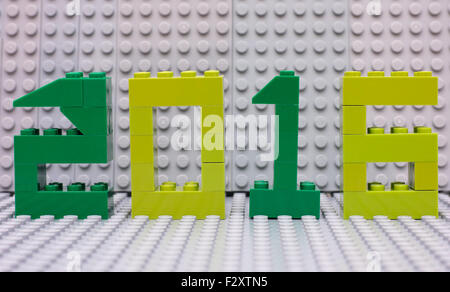 Tambow, Russische Föderation - 3. September 2015 Neujahr 2016 Konzept von Lego. Studio gedreht. Stockfoto