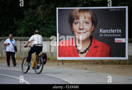 Wahlplakate Zur Bundestagswahl 2013: Angela Merkel, 13. September 2013, großen Stern, Berlin-Tiergarten. Stockfoto