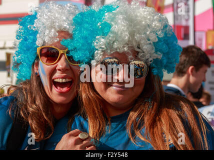 Gloucester, Großbritannien. 25. Sep 2015. Argentinien-Rugby-Fans genießen die Atmosphäre vor dem Spiel außerhalb Kingsholm vor Kick-off-25 September 2015" Credit: PixBytes/Alamy Live News Stockfoto