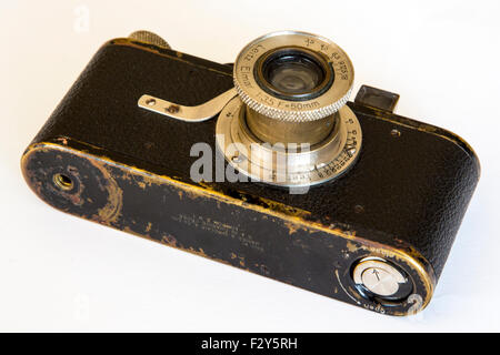 Dieser Jahrgang 35mm Leica Ia-Kamera ist ein historisches Symbol und hat seit Jahrzehnten von Reportern und Straßenfotografen verwendet Stockfoto