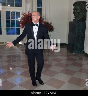 Washington DC, USA. 25. Sep 2015. Jeffrey Katzenberg, CEO von Dreamworks Animation kommt bei der State Dinner für Chinas Präsident Xi und Madame Peng Liyuan im Weißen Haus in Washington, DC für einen offiziellen Staatsbesuch Freitag, 25. September 2015. Bildnachweis: Dpa picture Alliance/Alamy Live News Stockfoto