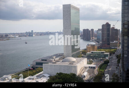 Ein Blick auf das Hauptquartier der Vereinten Nationen Kopf Viertel in New York, USA, 25. September 2015. Foto: Michael Kappeler/dpa Stockfoto