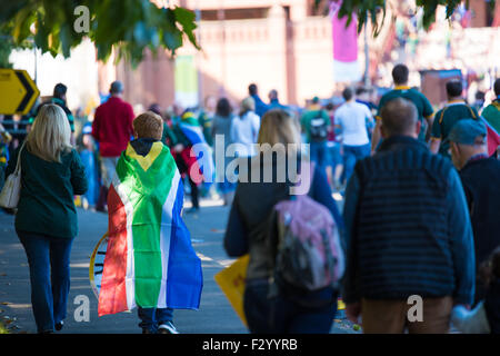 Birmingham, UK, Samstag, 26. September 2015. Eine junge South African Rugby-Fan unterwegs in Villa Park Football Ground vor dem Pool B Rugby World Cup South Africa V Samoa Credit entsprechen: David Holbrook/Alamy Live News Stockfoto