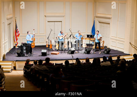 Mexikanische Musiker auf der Bühne - USA Stockfoto