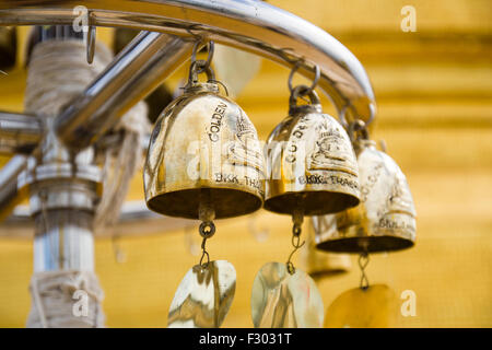 Buddhistische Glocken im Wat Saket (The Golden Mount), Bangkok, Thailand. Stockfoto