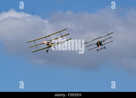 Der Diener James, Unternehmen Classic Kolben und Requisiten, 1. Weltkrieg Vintage Flugzeuge ausleben Hundekämpfe. Stockfoto